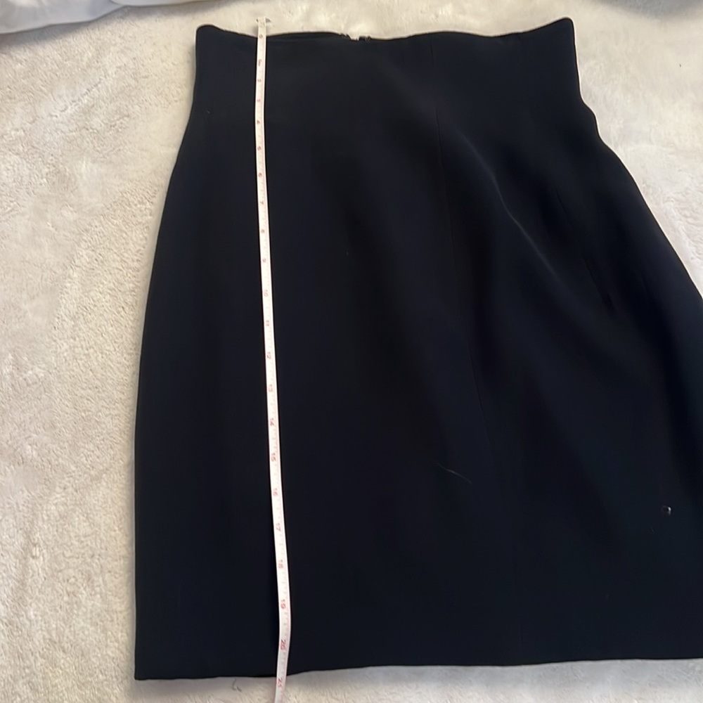 Calvin Klein ladies skirt - Picture 3 of 5